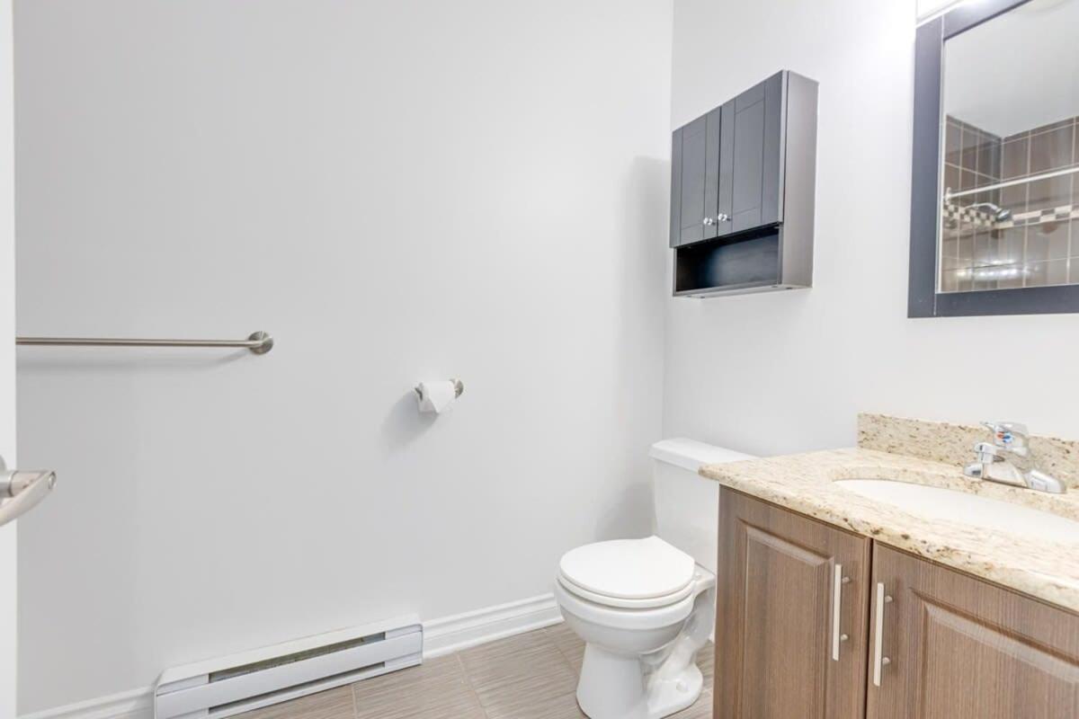 Ferienwohnung M11 Gorgeous Bright Corner 2Br In Heart Of Mtl Montréal Exterior foto